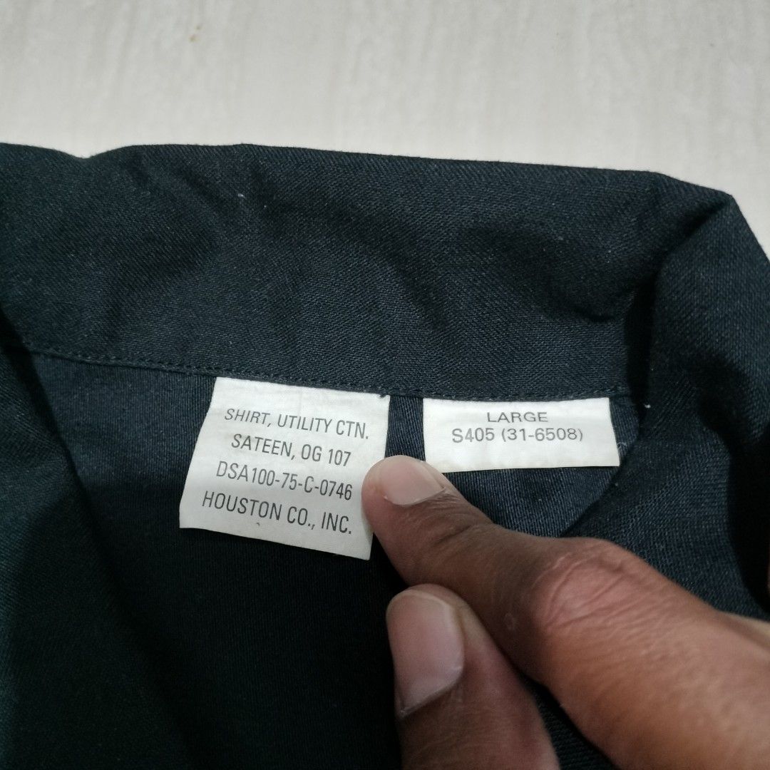 OG 107 US NAVY SEABEES SHIRT (Category: Tshirts & Polo Shirts ) located in Sariaya. Submitted by social_animalz (Listing ID 1362099556, Image 3). Description: 25 x 30.5 reproduction black color shipping fee is not included.