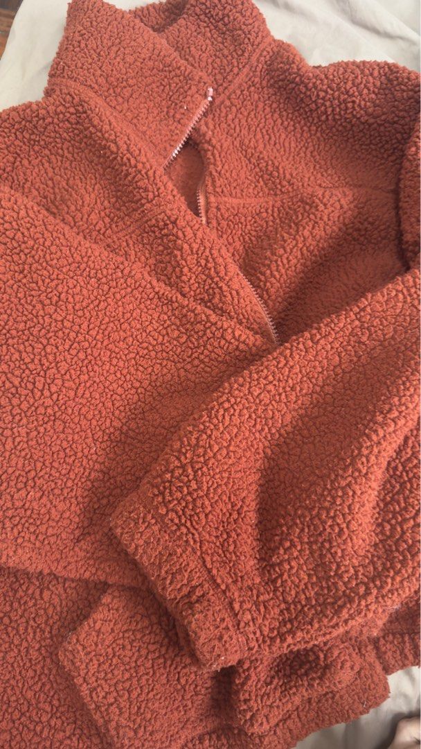Old Navy Rust Orange Fluffy Jacket (Category: Coats, Jackets and Outerwear) located in Marikina City. Submitted by decltqueen (Listing ID 1362065877, Image 2). Description: Used once in Korea (makapal sya girls) - bought it from instagram Flaws: zipper not working Not sure if orig na old navy, but does the work and nice quality for sure My size is 2XL to 3XL In the photo i have three layers underneath.