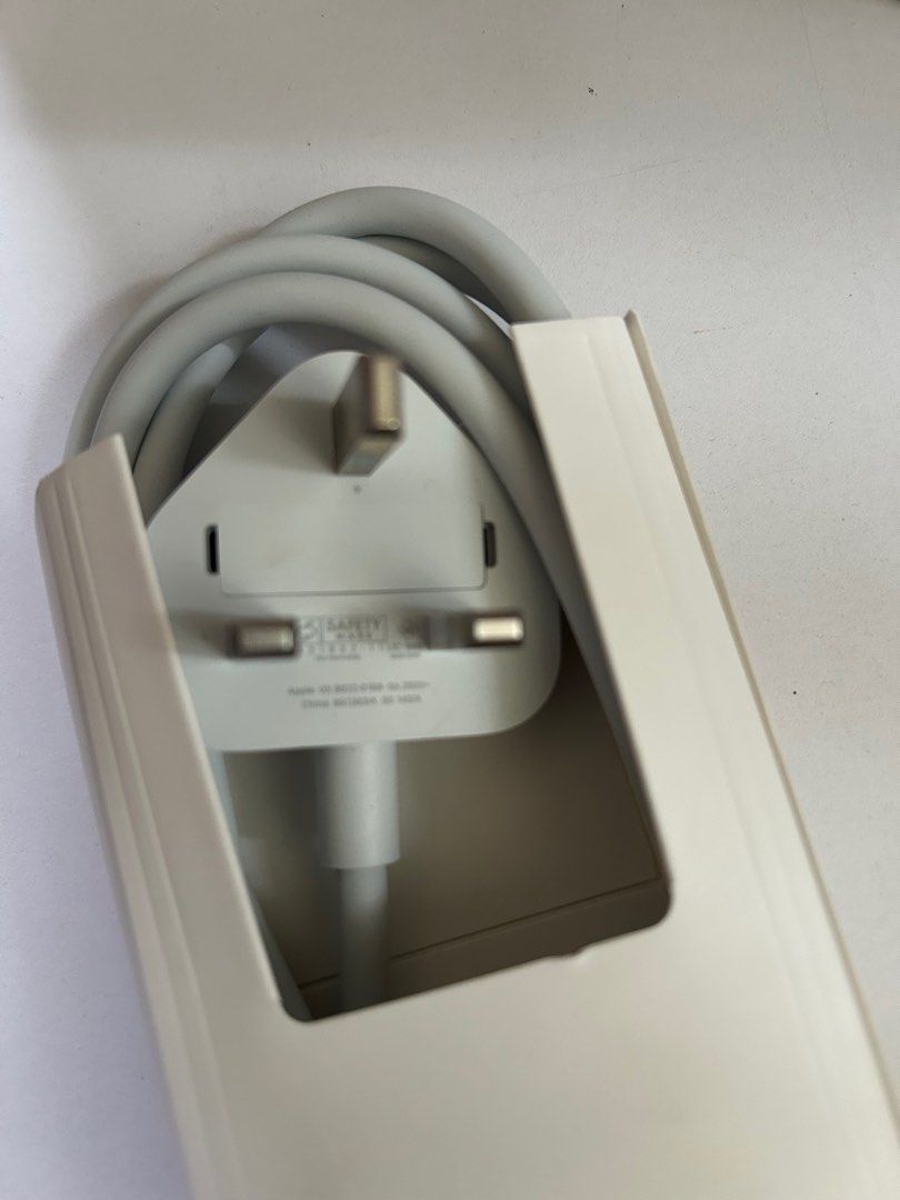 ORIGINAL Magsafe 2 45w AC cord (Category: Cables & Adaptors) located in Antipolo. Submitted by applenarc (Listing ID 1361958047, Image 2). Description: Unused Magsafe 2 45w AC cord Original.