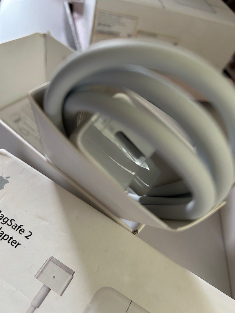 ORIGINAL Magsafe 2 45w AC cord (Category: Cables & Adaptors) located in Antipolo. Submitted by applenarc (Listing ID 1361958047, Image 3). Description: Unused Magsafe 2 45w AC cord Original.