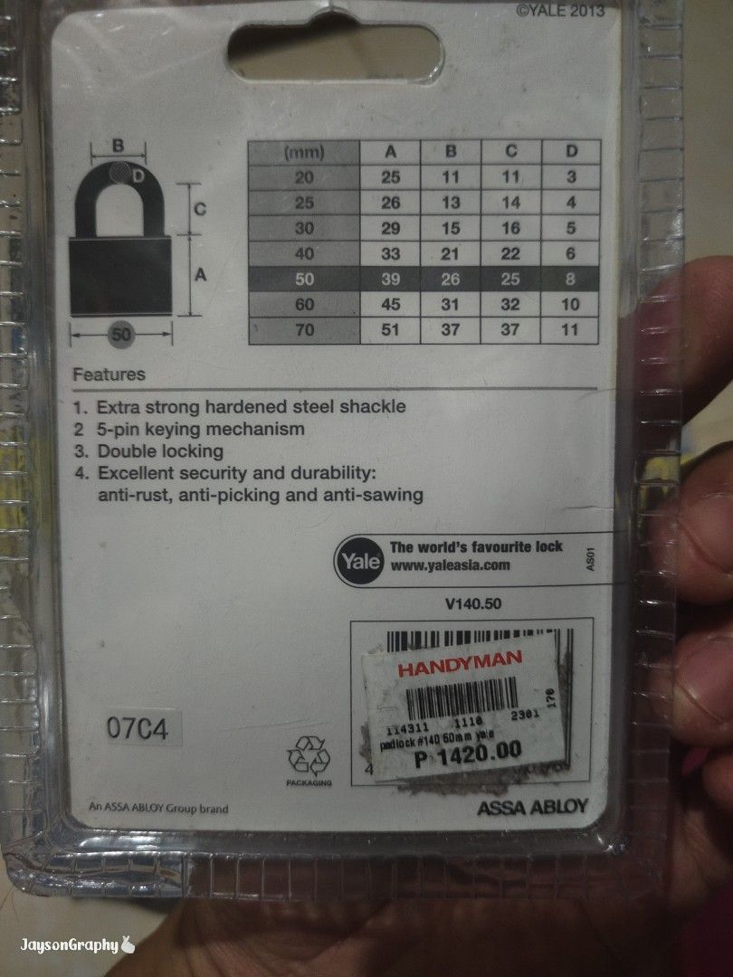 ORIGINAL YALE PADLOCK SEALED (Category: Locks, Doors & Gates) located in Manila. Submitted by deleonaj182 (Listing ID 1362056952, Image 2). Description: brand new sealed no issue naka sealed pa. di nagamit. original not imitation binili sa handyman.