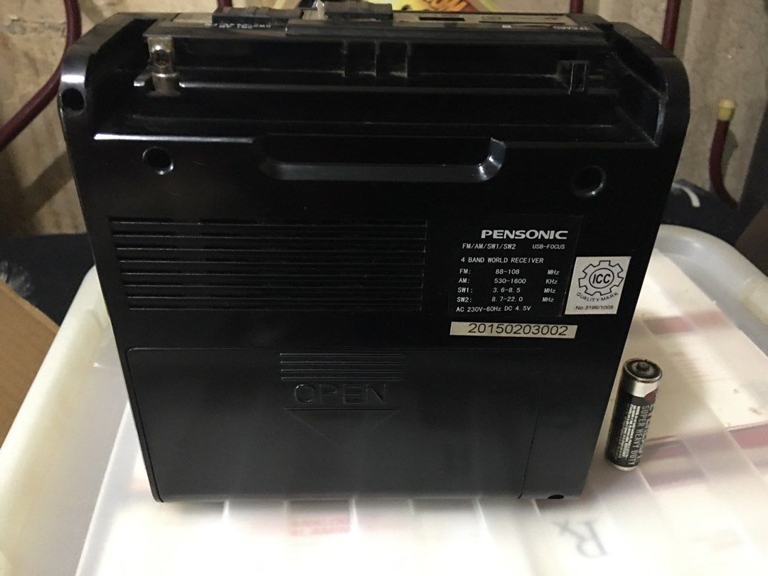 defective Pensonic Radio (Category: Soundbars, Speakers & Amplifiers) located in Quezon City. Submitted by collectionneursonline88 (Listing ID 1362114115, Image 3). Description: Defective for parts or Repair 📍Item location : Balintawak Quezon City 🔄 Meetups Balintawak Camachile 7/11 📦 Shipping : Lalamove / Grab MetroManila GogoExpress outside Metro Manila 📥 Payment : cash on meetups Gcash Bank transfer : Asia United Bank.