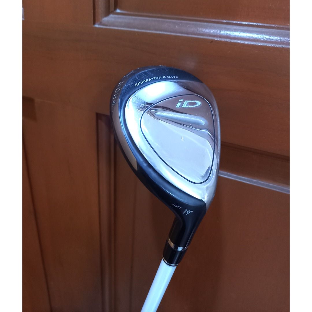PRGR iD (Inspiration & Data) Sand Wedge Regular Graphite Shaft Iomic Grip PRGR iD (Inspiration & Data) Sand Wedge Regular Graphite Shaft Iomic Grip