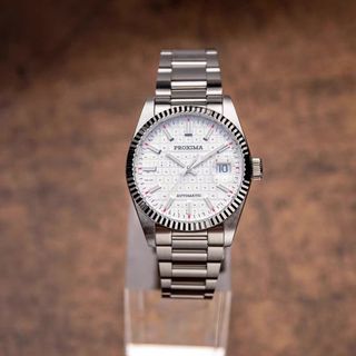 (Category: ) located in . Submitted by z-watches (Listing ID 1362050067, Image 1). Description: .
