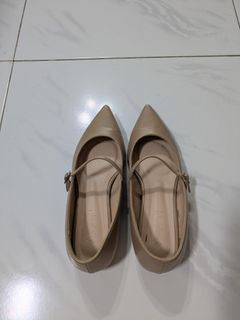 (Category: ) located in . Submitted by shoppinghopping (Listing ID 1362047004, Image 1). Description: .