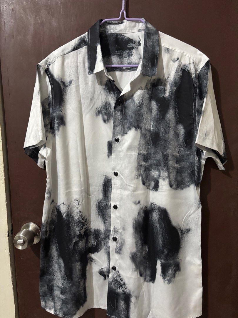 Shein Polo (Category: Tshirts & Polo Shirts ) located in Makati City. Submitted by tinyMe01 (Listing ID 1362119755, Image 1). Description: Two Shein Polo .