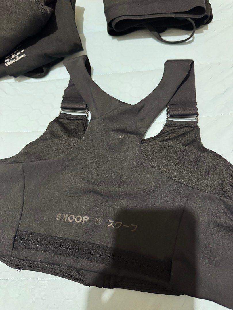 Skoop Sports Bra (Category: Activewear) located in Quezon City. Submitted by cessdecluttering (Listing ID 1362035156, Image 2). Description: .
