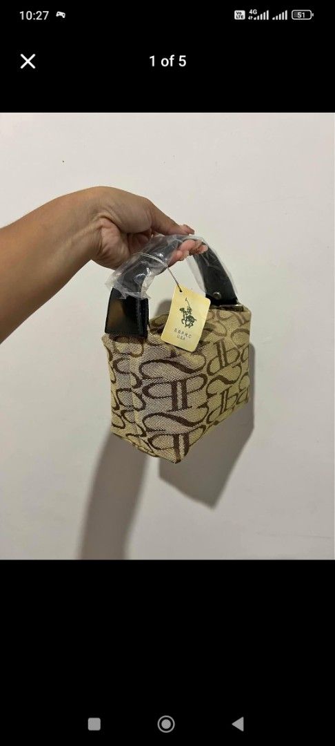 Small Pouch / Handbag 👜🤎 (Category: Luxury Bags & Wallets) located in Pasay City. Submitted by mjdiaz.43 (Listing ID 1362009764, Image 2). Description: ✅💯 Polo Rocket Santa Barbara unused kasya cp cute and handy 🥰 Last Price Posted !!! As is... take it or leave it dm for serious interesting buyers ty 😊.