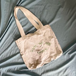 (Kategori: ) berada di . Dikirim oleh dzakiahkamal (ID iklan 1362005483, Gambar 1). Deskripsi: .