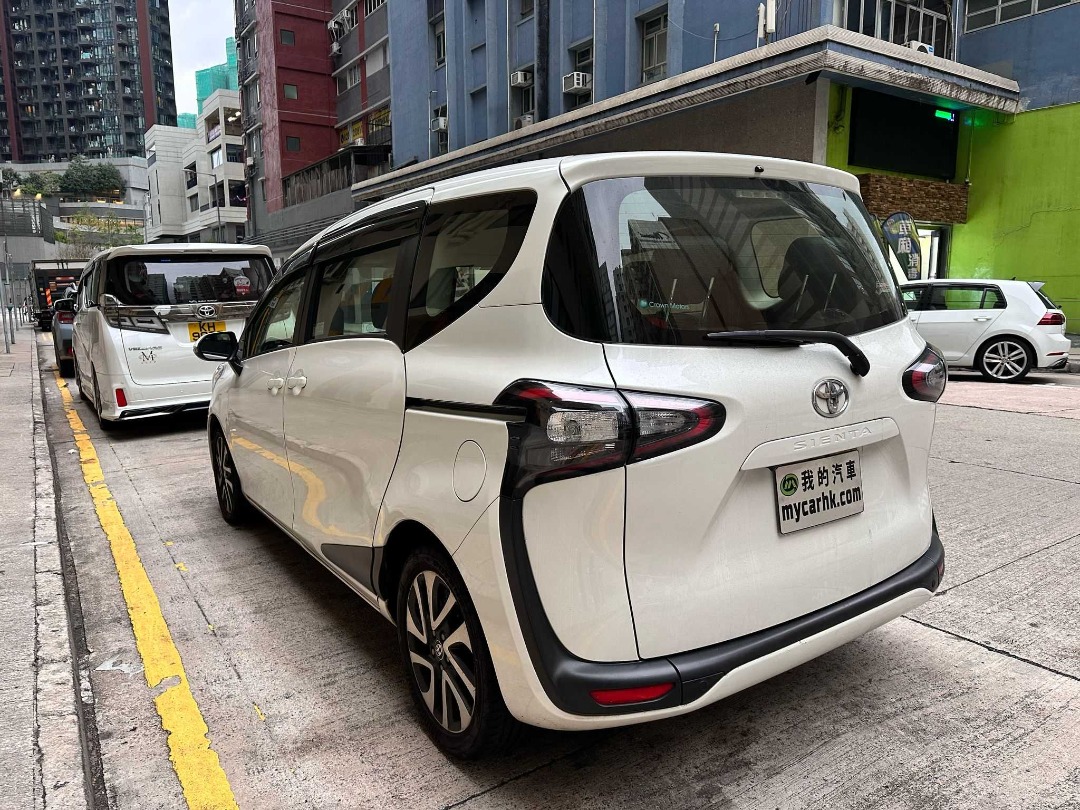 Toyota SIENTA Auto62863130054787111