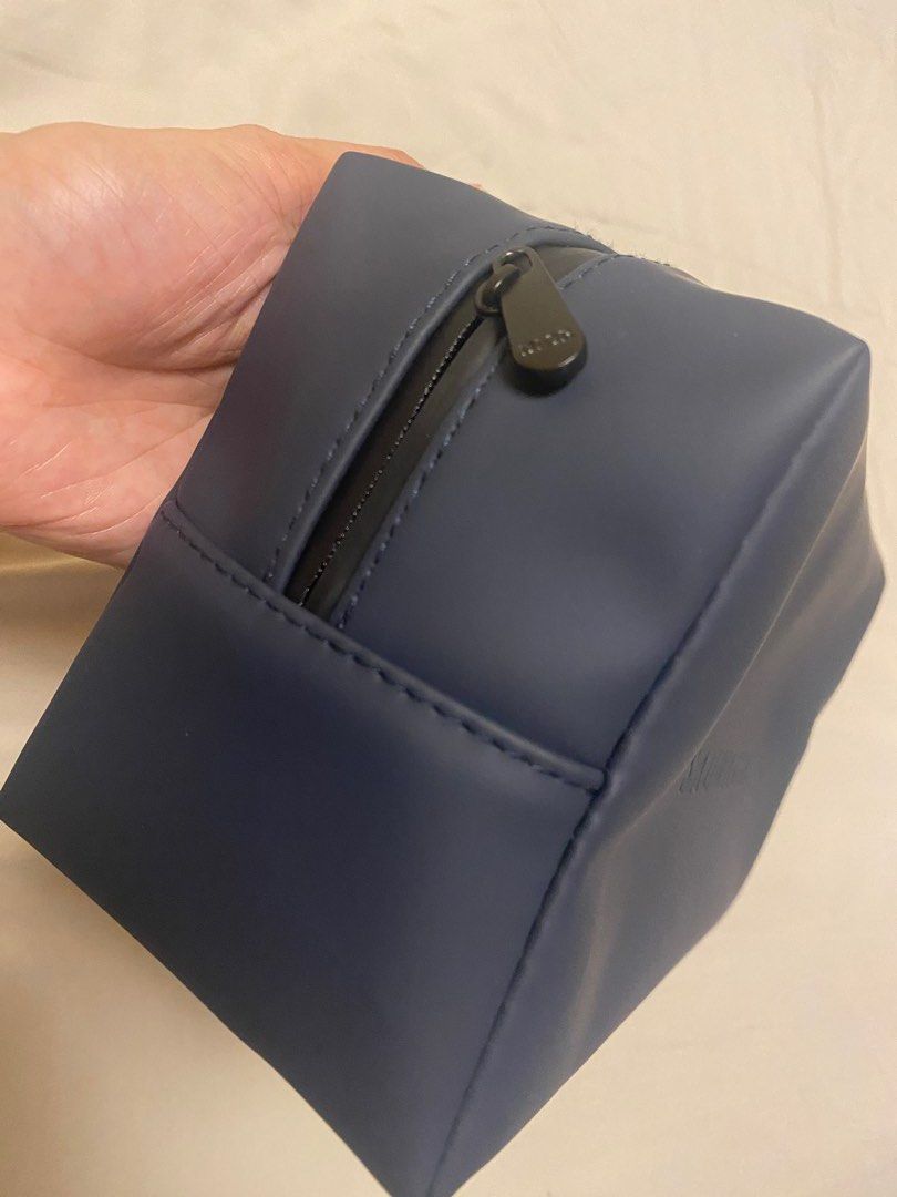Unused: Dior pouch - authentic (Category: Luxury Bags & Wallets) located in Manila. Submitted by krishmeow (Listing ID 1358462849, Image 2). Description: Unused: Dior Complimentary pouch ‼️AVAILABLE ➡️navy blue sauvage pouch- php 500 Brand New from Dior Location: malate manila.