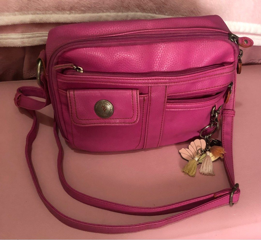 U.S Polo Association (Category: Cross-body Bags) located in Las Pinas. Submitted by juuzzmeeh2021 (Listing ID 1361956376, Image 1). Description: The bag has many pockets. Very nice in actual though need aome cleaning. I include in the photo the small flaws which is inside the bag naman.