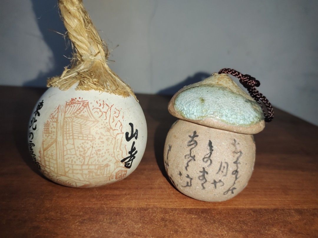 Vintage Ceramic Bell (Category: Vintage Collectibles) located in Quezon City. Submitted by handpicked_items (Listing ID 1362105457, Image 2). Description: .