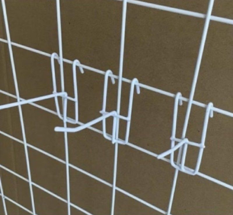 10pcs Each Wire Mesh Metal Grid Screen 10 cm Display Hooks (Category: Hooks & Hangers) located in Quezon City. Submitted by annemnl (Listing ID 1362137394, Image 1). Description: 10 cm I have 3 sets of 10 pcs each..