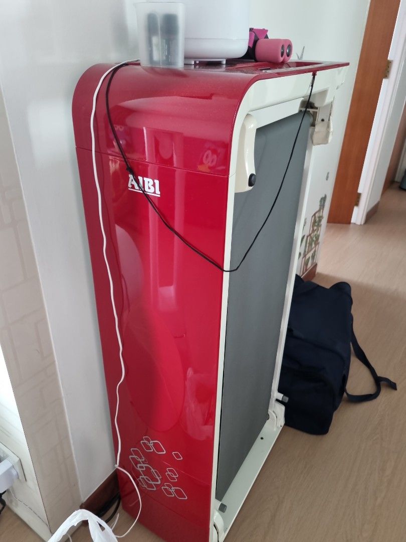 AIBI Treadmill (Category: Cardio & Fitness Machines) located in Singapore. Submitted by teddytwink (Listing ID 1362205346, Image 2). Description: bought at 1300++ please change the running thread est at $500.
