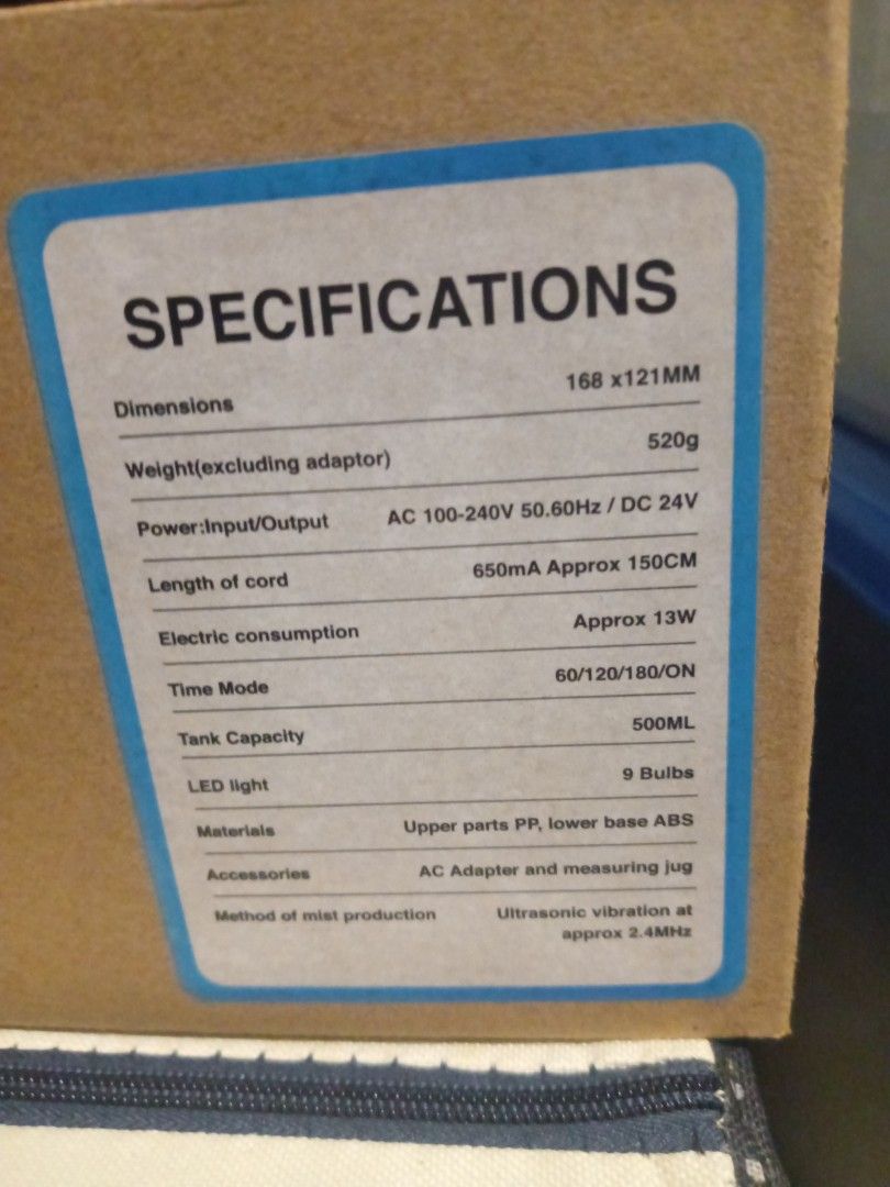 Amoma diffuser (Category: Air Purifiers & Dehumidifiers) located in Singapore. Submitted by harryanto_roslan916 (Listing ID 1362239441, Image 3). Description: to help the house nice smell. And 2 for $30.