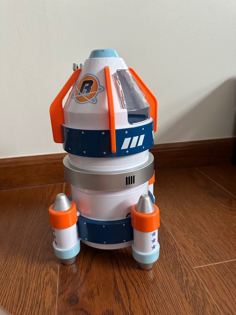 AUTHENTIC Ryan's World Galaxy One Explorer Micro Shuttle Rocket Playset Toy 9 Figures (Category: Kids Toys) located in Quezon City. Submitted by minimizing. (Listing ID 1362169479, Image 3). Description: .