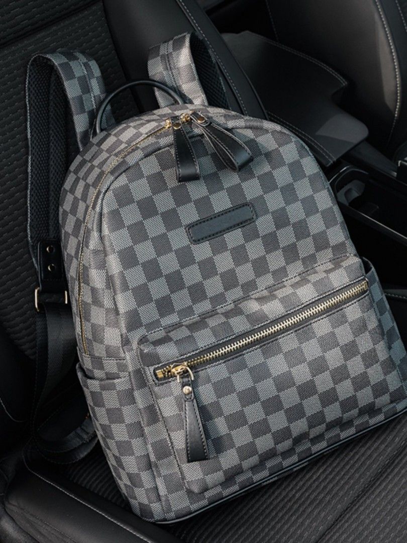 Backpack (Category: Backpacks) located in Singapore. Submitted by chris888 (Listing ID 1362200459, Image 3). Description: .