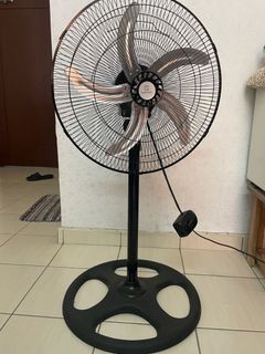 (Category: ) located in . Submitted by Azreel (Listing ID 1362144470, Image 1). Description: .
