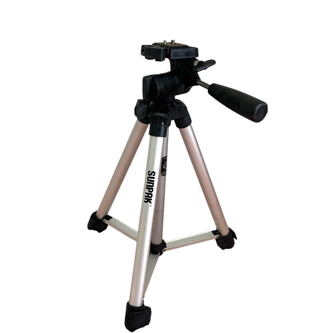 Camera Stand (Heavy duty Tripod) (Category: Tripods & Monopods) located in Baguio. Submitted by picksonfleek.ph (Listing ID 1362297352, Image 1). Description: Take 2 camera stand for only 550pesos (quality is durable enough for heavy DSLR/cameras) sobrang steal na ng price! rfs: These are my extra camera stand.