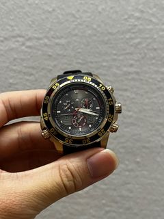 (Category: ) located in . Submitted by watch_you_want (Listing ID 1362189113, Image 1). Description: .
