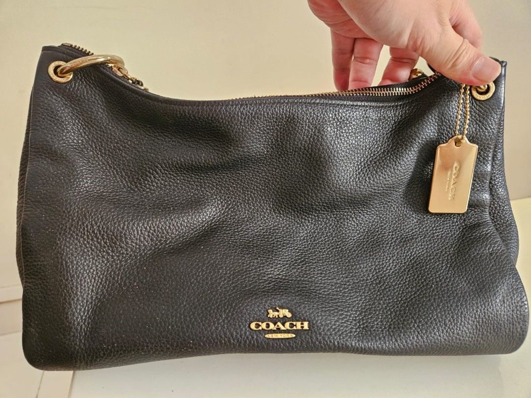 Coach shoulder bag c1881 f28966 (Category: Bags & Wallets) located in Singapore. Submitted by huasern (Listing ID 1362158280, Image 1). Description: price neg clean and well kept internal Color: Black pebble Quilted leather, Gold-tone hardware Foldlock flap closure Inside zip pocket & slip pocket Exterior back snap closure pocket Chain / leather strap with 24" drop Dimensions: Bottom Width: 8 in; Height: 6 in; Depth: 2.75 i.