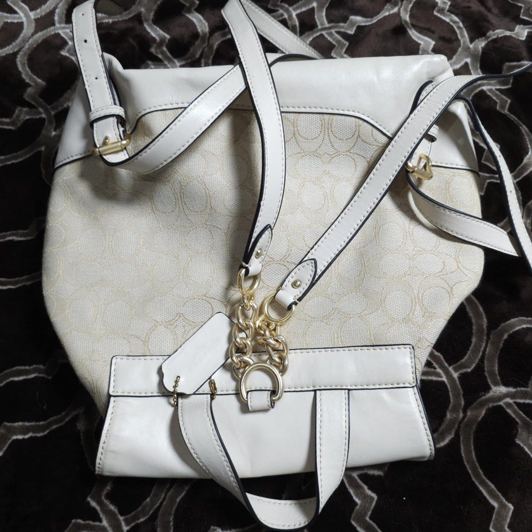 Coach Signature Backpack (Category: Luxury Bags & Wallets) located in Manila. Submitted by mahaechn (Listing ID 1362287455, Image 3). Description: ✨ PRELOVED ALERT ✨ Selling my Coach Signature Backpack for only ₱4,500!! Authentic and in excellent condition! ✨ Perfect for: • Everyday wear • School or work essentials • That classic, stylish vibe 💼 Reason for Selling: Decluttering as we’re moving out! 🧹📦 Letting go of some bags I don’t use anymor