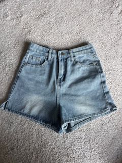 (Category: ) located in . Submitted by clxvd (Listing ID 1362165121, Image 1). Description: .