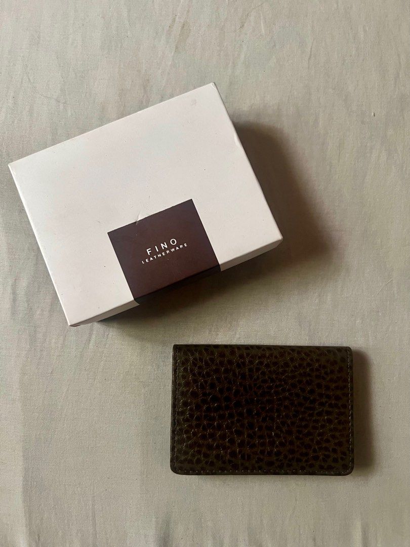 Fino Card Holder/Slim Wallet (Category: Wallets & Card Holders) located in Manila. Submitted by triciaaaaaaaaaa (Listing ID 1362135613, Image 2). Description: .