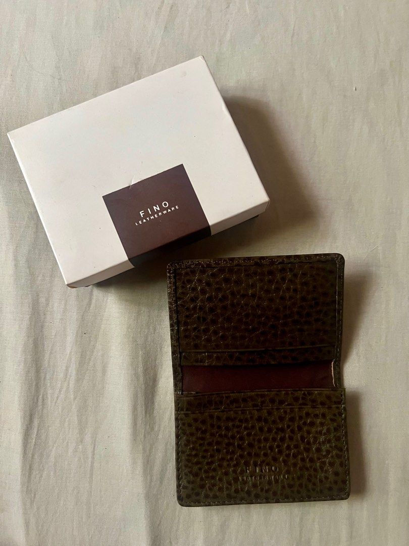 Fino Card Holder/Slim Wallet (Category: Wallets & Card Holders) located in Manila. Submitted by triciaaaaaaaaaa (Listing ID 1362135613, Image 1). Description: .