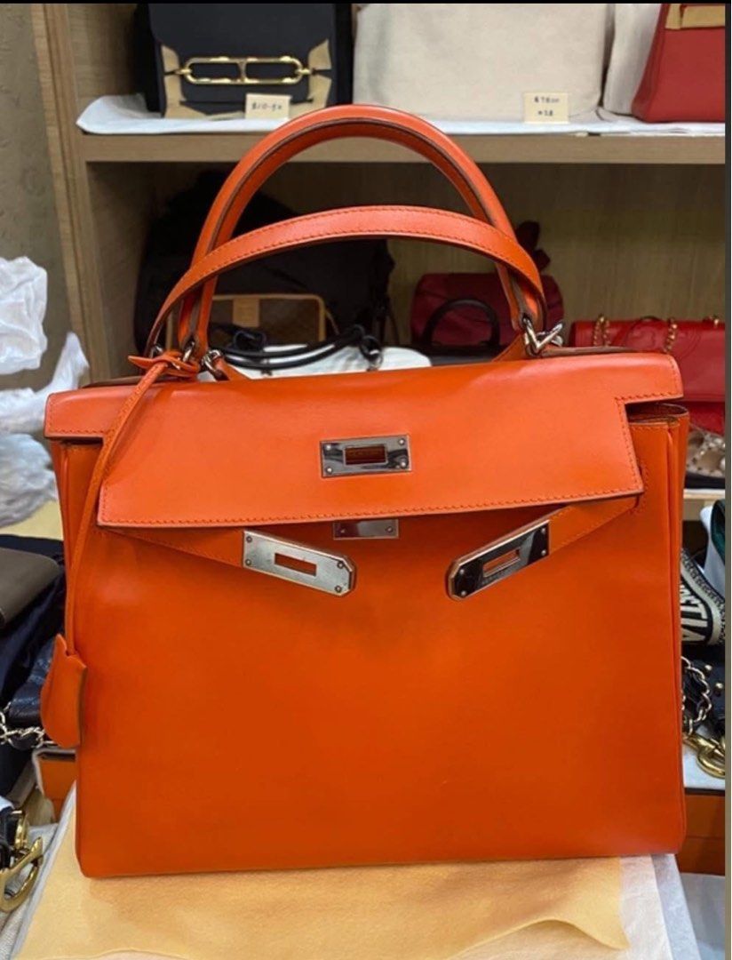 Hermes Kelly 28 (Category: Luxury Bags & Wallets) located in Manila. Submitted by bagislifeshop (Listing ID 1362287137, Image 1). Description: .