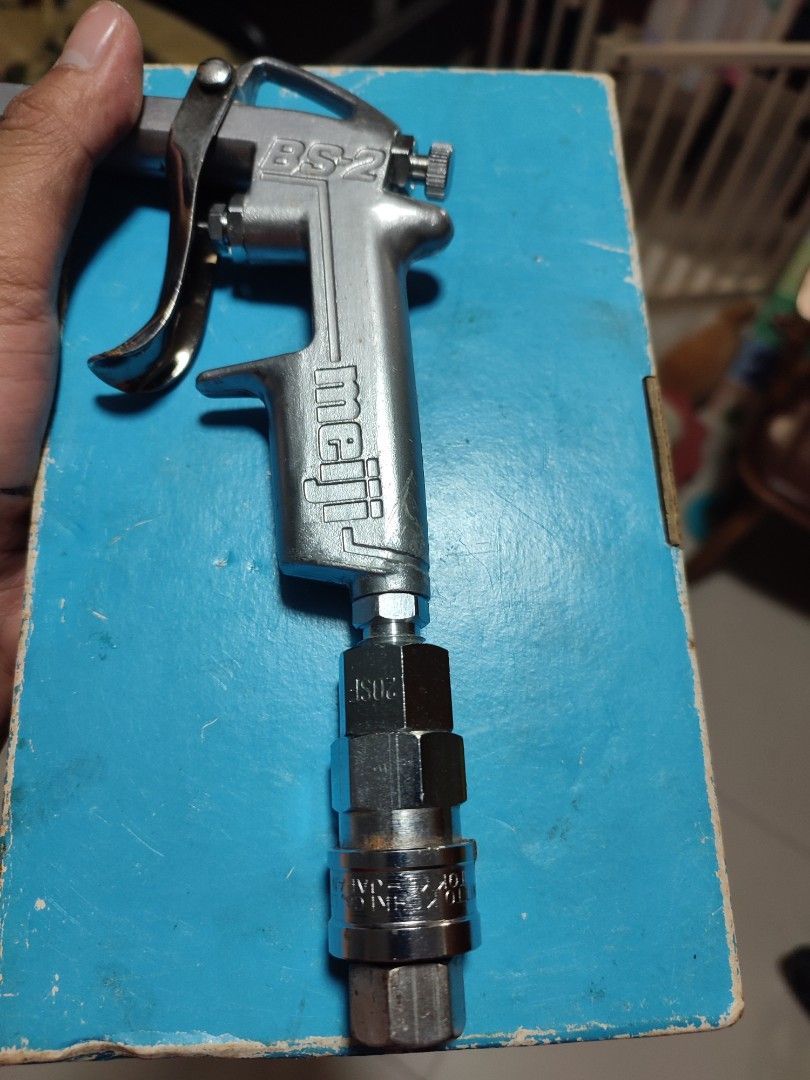 Japan Spraygun Meiji (Category: Construction Tools & Equipment) located in Quezon City. Submitted by manyigorot33447 (Listing ID 1362284627, Image 1). Description: Japan surplus as is.