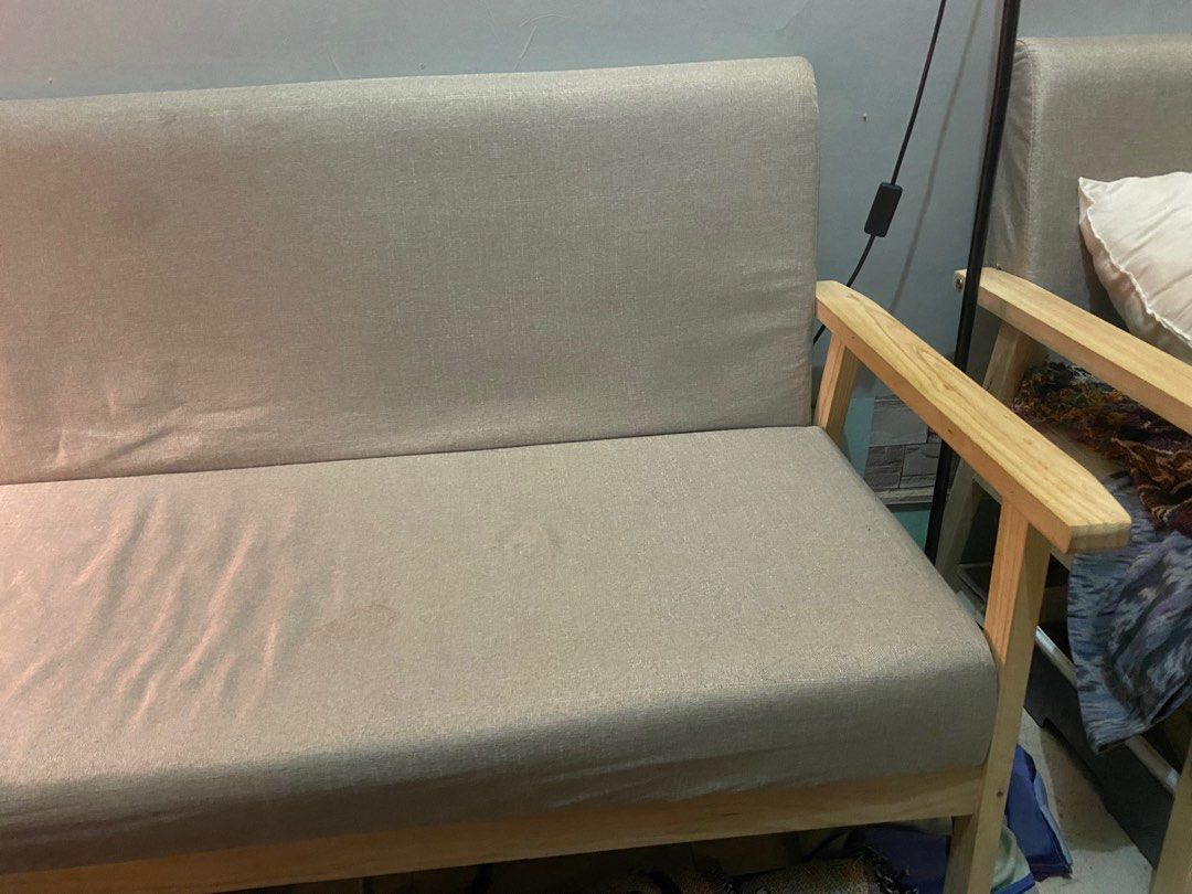 Japanese Sofa Couch 3 Seater (Category: Sofas) located in Manila. Submitted by notwithstanding (Listing ID 1362244059, Image 3). Description: Bought for 7,000 3 seater japanese sofa no last price 140cm length only has 1 small stain other than that 100% condition always may cover thats why ^^.