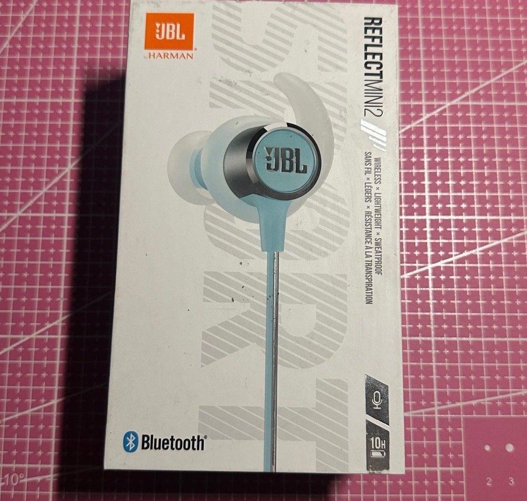 JBL Reflect Mini 2 (Category: Earphones) located in Caloocan City. Submitted by psychen09 (Listing ID 1362303911, Image 1). Description: Jbl Reflect mini 2 600 nalang Used once for testing lang, bought from powermac for 4.3k(see pics) Up to 10h batt life, COMPLETE inclusions (eartips, case, cable etc.).