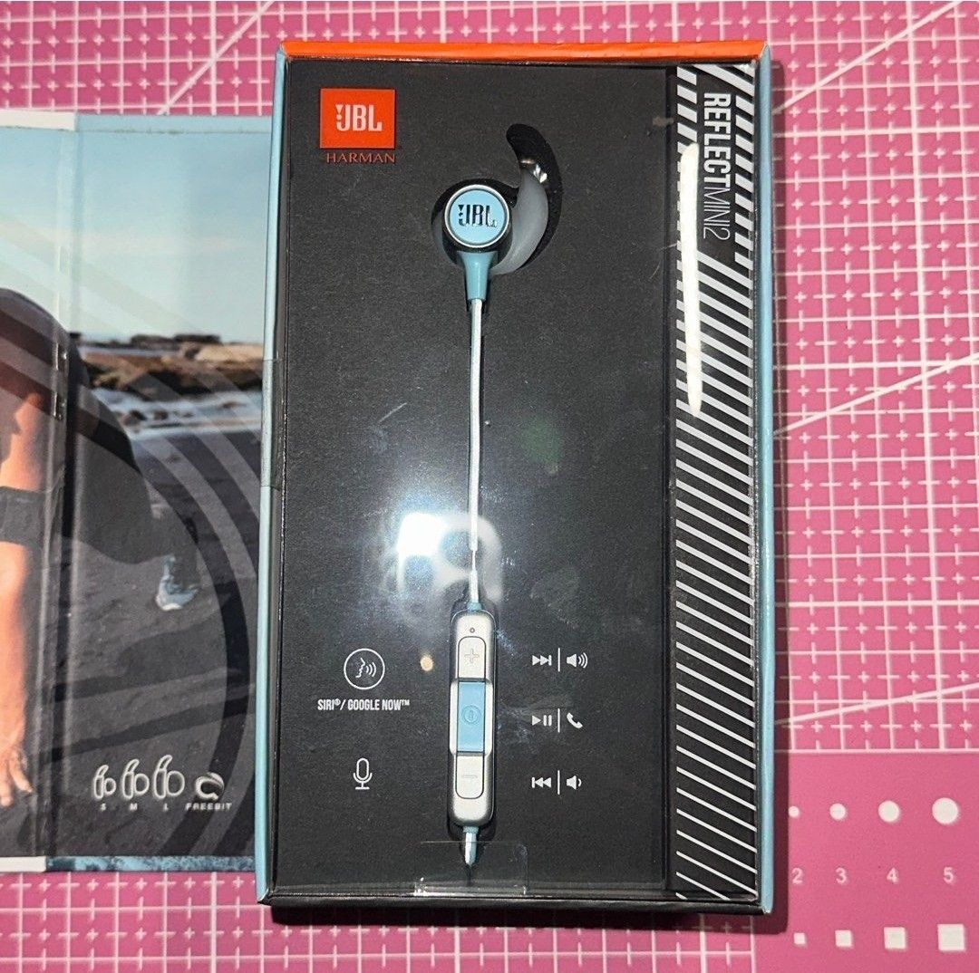 JBL Reflect Mini 2 (Category: Earphones) located in Caloocan City. Submitted by psychen09 (Listing ID 1362303911, Image 3). Description: Jbl Reflect mini 2 600 nalang Used once for testing lang, bought from powermac for 4.3k(see pics) Up to 10h batt life, COMPLETE inclusions (eartips, case, cable etc.).