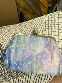 （分類：）位於 。 由 tammyhkhk 提交（商品編號 1362288006，圖片 1）。簡介： 。