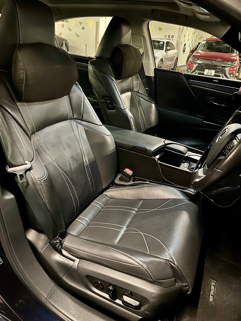 Lexus ES250 Premium Auto62863131878915114