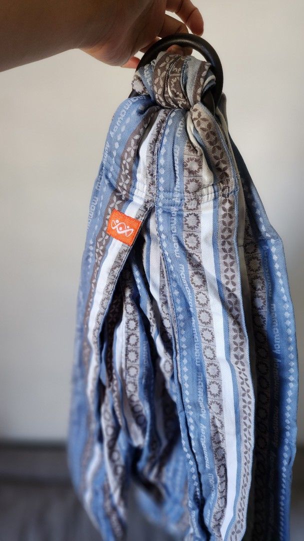 Mamaway ring sling carrier (Category: Carriers & Slings) located in Muntinlupa City. Submitted by 7tablespoons (Listing ID 1362131430, Image 1). Description: .