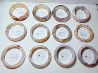 （分類：）位於 。 由 alexysregen 提交（商品編號 1362284308，圖片 1）。簡介： 。