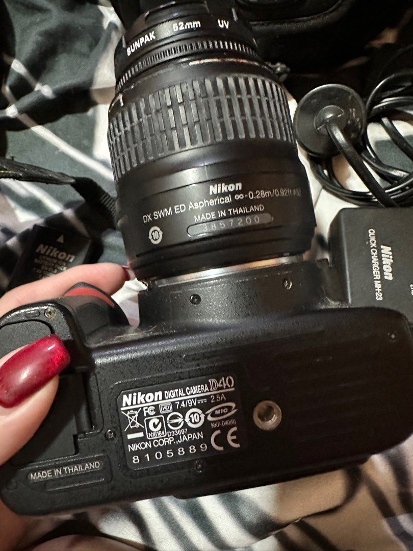 Nikon DSLR D40 (Category: Cameras) located in Taguig. Submitted by misskweezy (Listing ID 1362208683, Image 3). Description: Complete. No more box. Inclusions: Camera body Lens Battery charger Bonus! Will include a LowerPro bag and memory card reader. RFS: no longer using Location: Magtanggol, Pateros Buyer shoulders sf. PIOG.