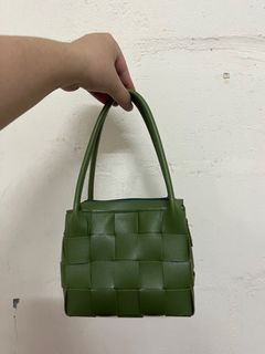 (Category: ) located in . Submitted by shesabena (Listing ID 1362220743, Image 1). Description: .