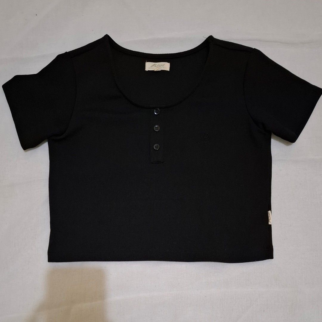 Petrol Cropped Shirt (Category: Shirts) located in Manila. Submitted by dm_ca (Listing ID 1348426968, Image 1). Description: Size L on tag.