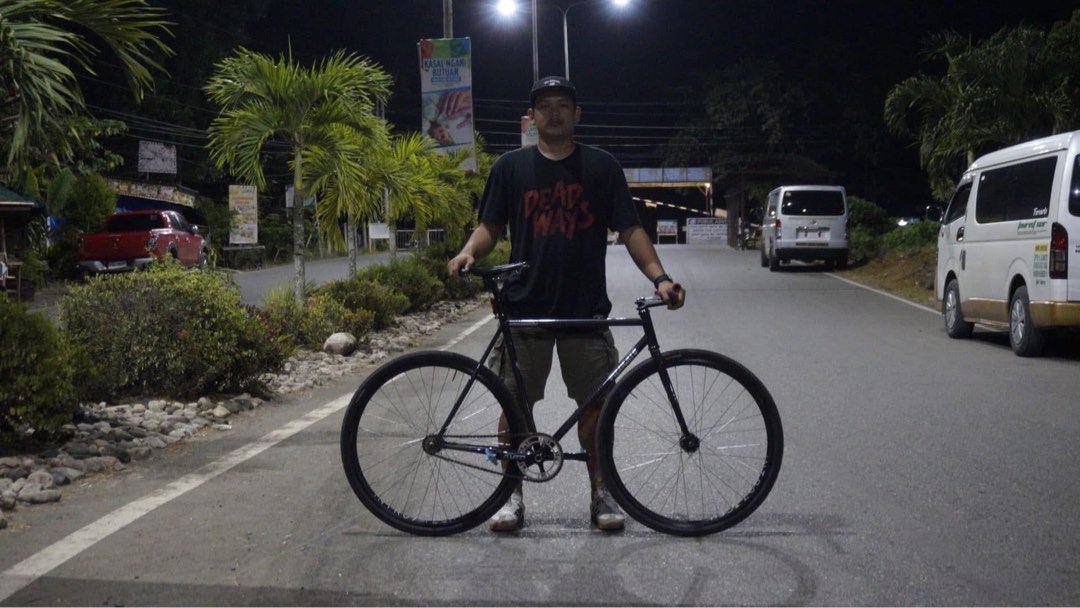 Fixed Gear/ Fixie Pizz Pizzicato Unbreakable U1 size 55 (Category: Bicycles) located in Butuan. Submitted by impikotasi36885 (Listing ID 1362128976, Image 3). Description: Pizz Pizzicato Unbreakable U1 size 55 Tracklocross/Gravel Set up Reynold 853 Chromoly Tubings 700x45c Max Tire Clearance FSA Headset/Headparts and Top Cap 27.2mm Seatpost The Project Uno 120mm Stem Unbranded HandleBar Ardently Hubs 32H Introtech Rims 32H same material H PLUS SO