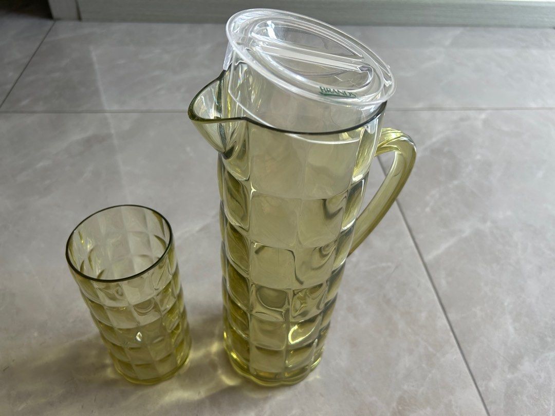 Plastic pitcher with matching mug65074394270337111