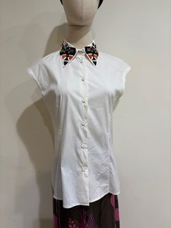 由 myluxuryvintage (刊登 ID 1362272262，圖片 1) 提交，位於 的 (類別：)，說明：。