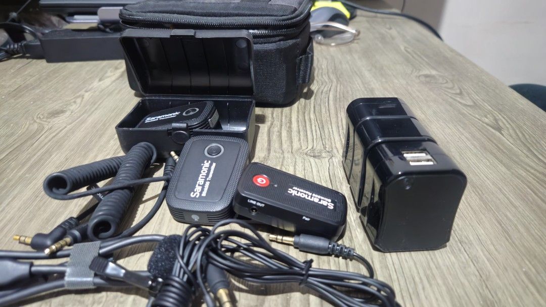 Saramonic Blink 500 Digital Wireless Mic Microphone for vlog / interview (Category: Microphones) located in Manila. Submitted by whatsup_ph (Listing ID 1362203515, Image 3). Description: Saramonic Blink 500 wireless digital mic • 2 transmitters (best for 2-person interviews) • 1 receiver • Charger port • 2 wired lavavier lapel mic (extra) • Long Range: Up to 30m (with obstacles), 50m (open area) • Compatible with DSLR, COMPACT MIRROR CAMERAS, OSM