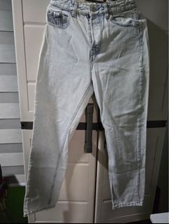 (Category: ) located in . Submitted by movingonsale.ph (Listing ID 1362178237, Image 1). Description: .