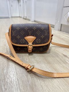(Kategori: ) berada di . Dikirim oleh inge67 (ID iklan 1362125757, Gambar 1). Deskripsi: .