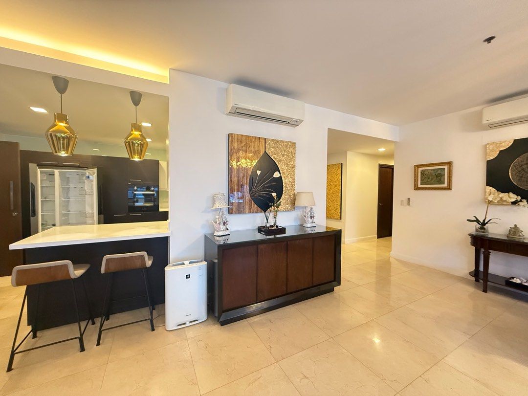 The Suites: 3BR BGC (Category: Apartments & Condos) located in Manila. Submitted by call_09053601049 (Listing ID 1362181896, Image 3). Description: **VERY RARE UNIT!!!* *FOR SALE & FOR LEASE** *THE SUITES at FORT, BGC* **UNIT#19C* *Brand New 3BR Grand Suite unit** Luxuriously Fully Furnished Condo FOR LEASE: P450,000/month inc Dues & 1 Parking slot +12% VAT if OR Is required; *FOR SALE: P168M Gross* Unit Specs: 250 SQM 19th floor; 3BRs with 3 En 