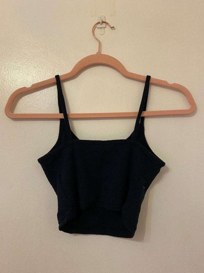 Topshop Black Crop Top - Petite (Category: Sleeveless) located in Taguig. Submitted by prelovedyard_ph (Listing ID 1362220049, Image 2). Description: Color: dark blue (but can pass as black) Size: S but petite so it runs small. Best for XS Design is ribbed / with lines No returns/refunds ❌ Last price posted. Lowballers will not be entertained / responded to. Thank you for your understanding. Shipping out from Taguig or Makati Delivery Options: - 